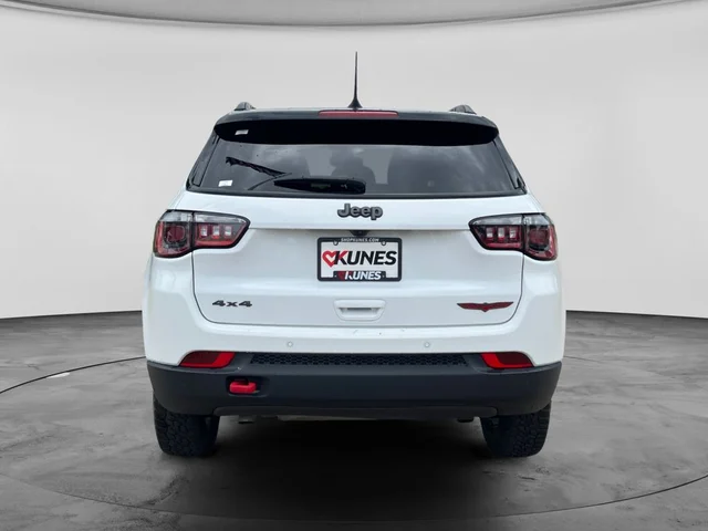 SEMINUEVOS JEEP Compass a Estados en autogozo