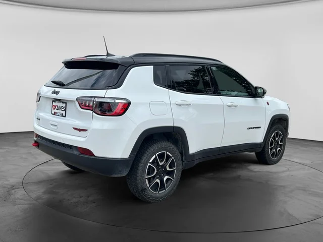 SEMINUEVOS JEEP Compass a Estados en autogozo