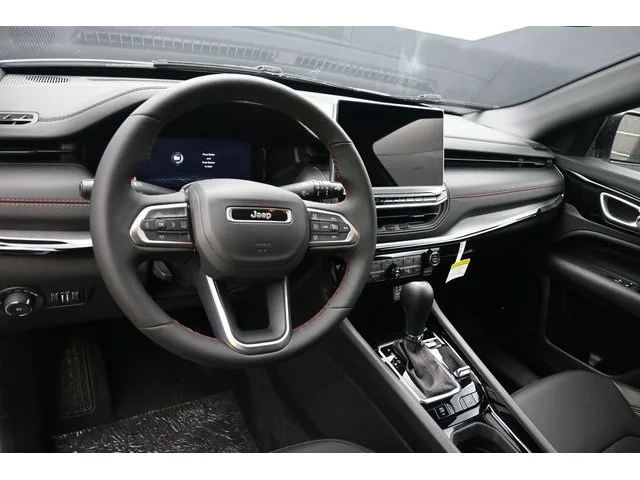 Nuevos JEEP COMPASS à Estados chez autogozo