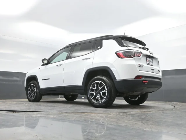 SEMINUEVOS JEEP Compass a Estados en autogozo
