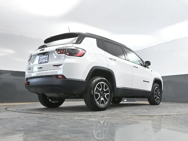 SEMINUEVOS JEEP Compass a Estados en autogozo