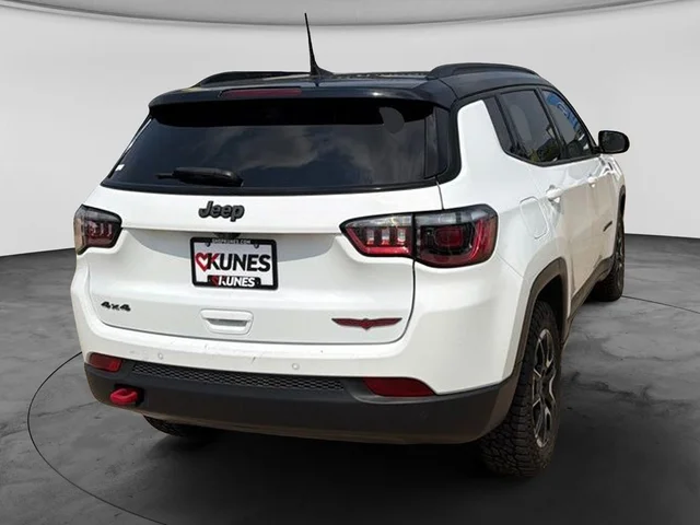 SEMINUEVOS JEEP Compass a Estados en autogozo