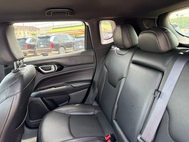 SEMINUEVOS JEEP Compass a Estados en autogozo