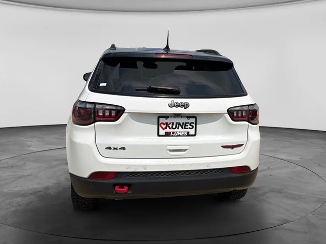 SEMINUEVOS JEEP Compass a Estados en autogozo