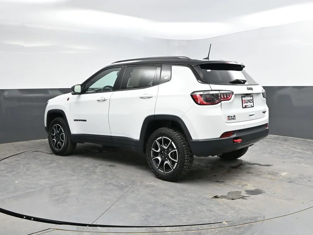 SEMINUEVOS JEEP Compass a Estados en autogozo