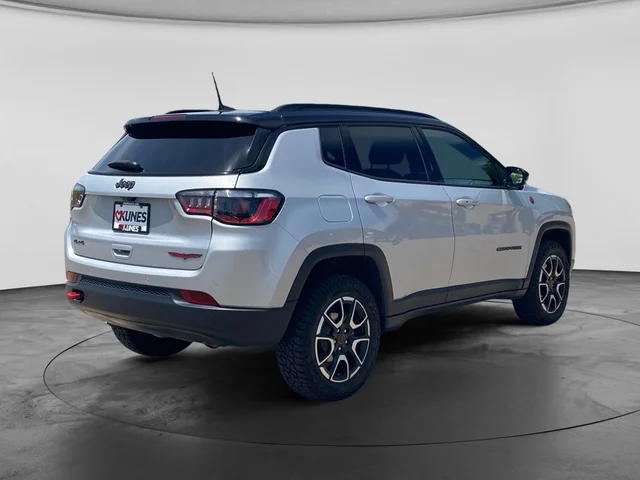 SEMINUEVOS JEEP Compass a Estados en autogozo