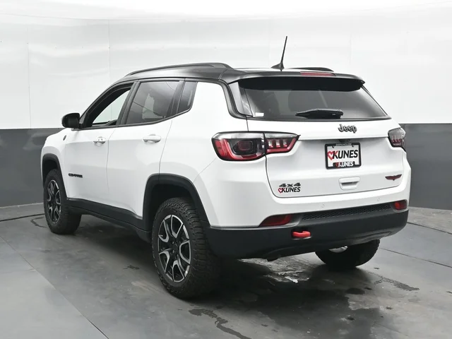 SEMINUEVOS JEEP Compass a Estados en autogozo
