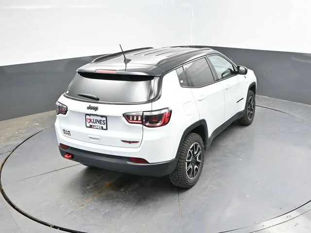 SEMINUEVOS JEEP Compass a Estados en autogozo