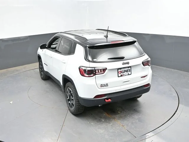 SEMINUEVOS JEEP Compass a Estados en autogozo
