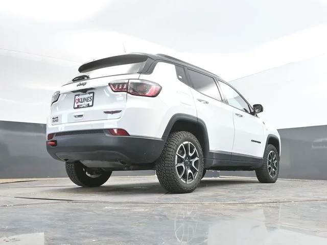 SEMINUEVOS JEEP Compass a Estados en autogozo