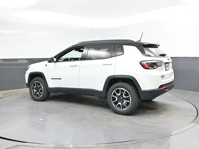 SEMINUEVOS JEEP Compass a Estados en autogozo