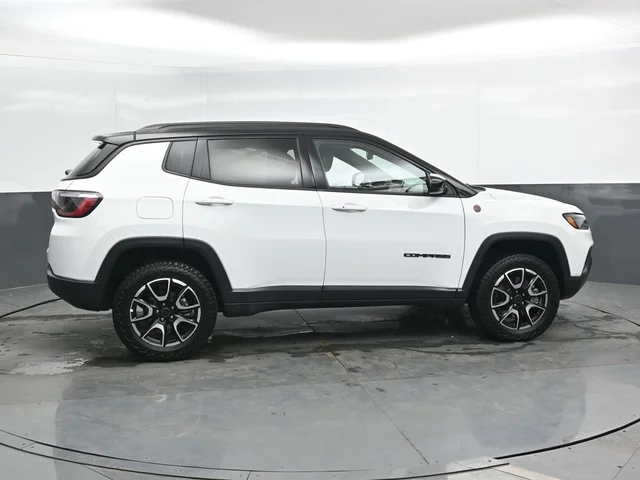 SEMINUEVOS JEEP Compass a Estados en autogozo