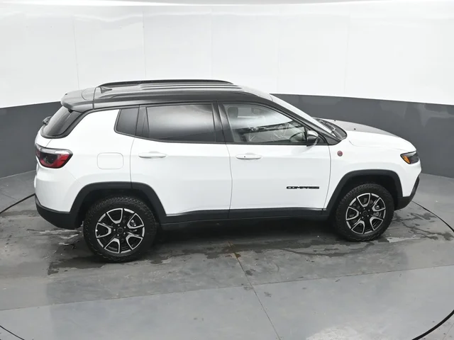 SEMINUEVOS JEEP Compass a Estados en autogozo