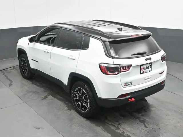 SEMINUEVOS JEEP Compass a Estados en autogozo