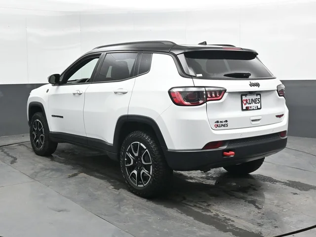 SEMINUEVOS JEEP Compass a Estados en autogozo