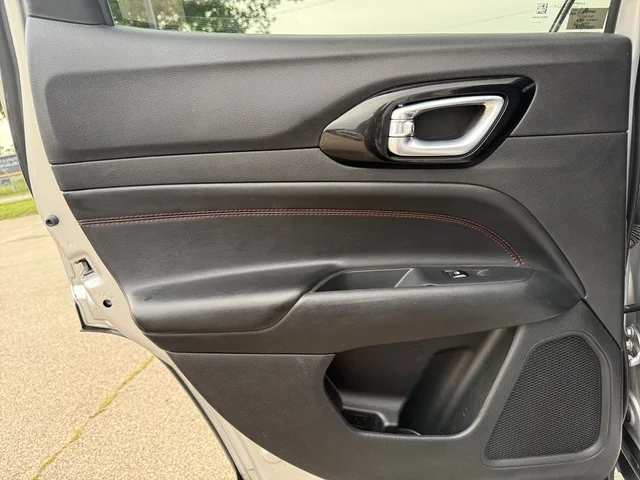 SEMINUEVOS JEEP Compass a Estados en autogozo