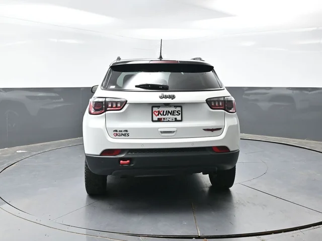 SEMINUEVOS JEEP Compass a Estados en autogozo
