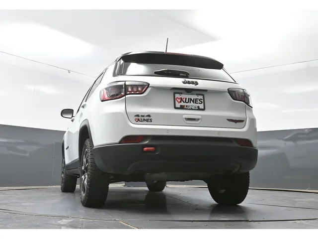 SEMINUEVOS JEEP Compass a Estados en autogozo