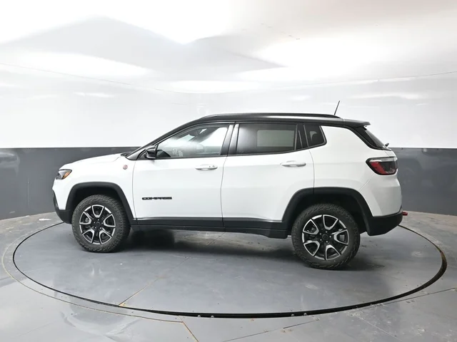 SEMINUEVOS JEEP Compass a Estados en autogozo