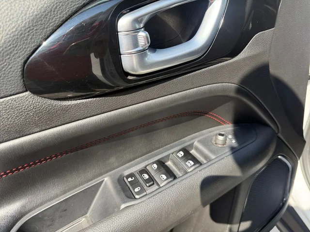 SEMINUEVOS JEEP Compass a Estados en autogozo