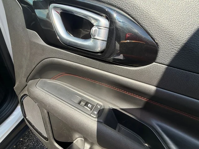 SEMINUEVOS JEEP Compass a Estados en autogozo