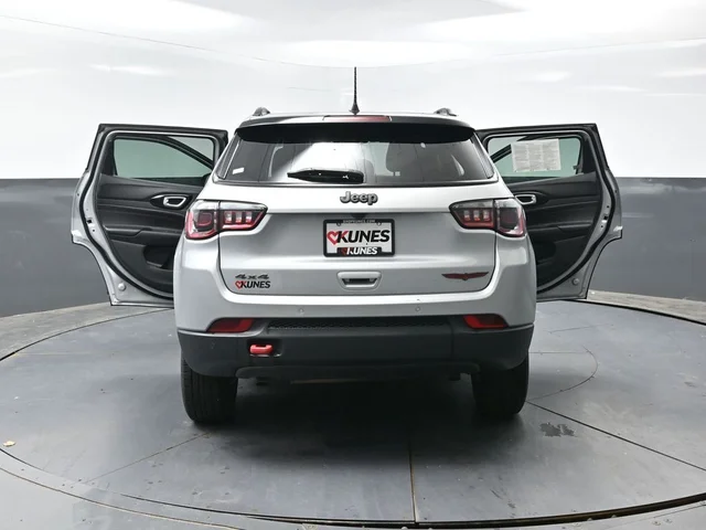 SEMINUEVOS JEEP Compass a Estados en autogozo