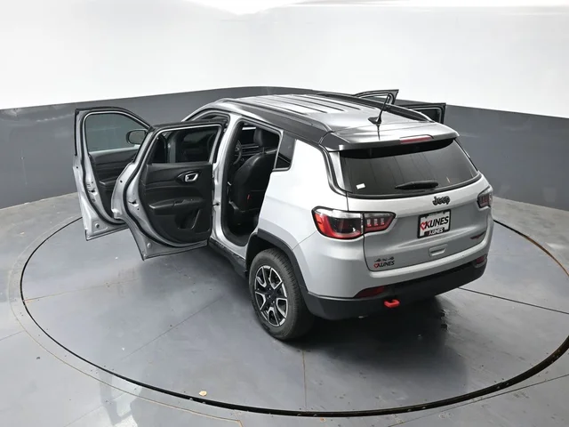 SEMINUEVOS JEEP Compass a Estados en autogozo