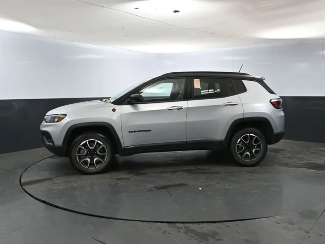 SEMINUEVOS JEEP Compass a Estados en autogozo