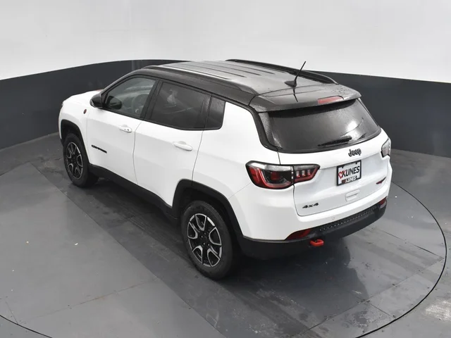 SEMINUEVOS JEEP Compass a Estados en autogozo