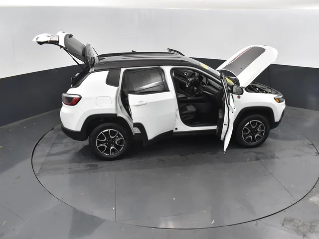 SEMINUEVOS JEEP Compass a Estados en autogozo