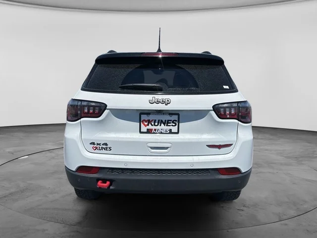 SEMINUEVOS JEEP Compass a Estados en autogozo