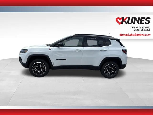 SEMINUEVOS JEEP Compass a Estados en autogozo
