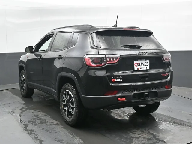 Nuevos JEEP COMPASS à Estados chez autogozo