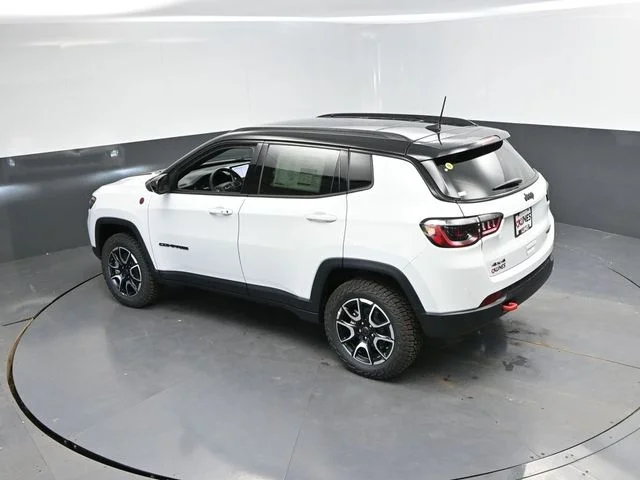 Nuevos JEEP COMPASS à Estados chez autogozo