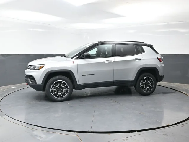 SEMINUEVOS JEEP Compass a Estados en autogozo
