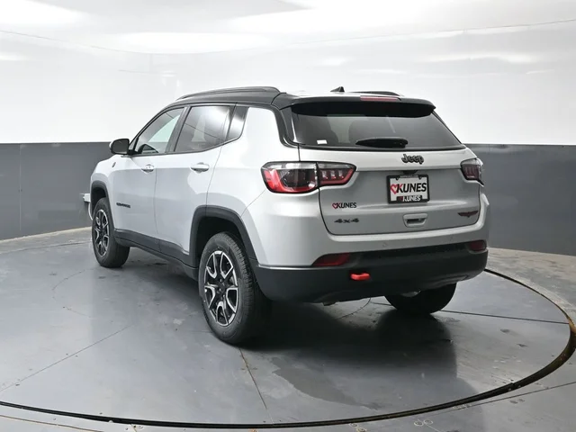 SEMINUEVOS JEEP Compass a Estados en autogozo