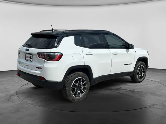 SEMINUEVOS JEEP Compass a Estados en autogozo