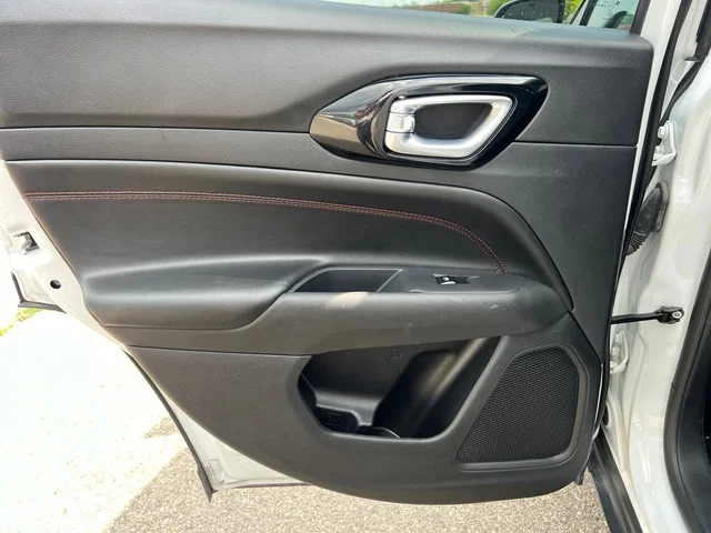 SEMINUEVOS JEEP Compass a Estados en autogozo