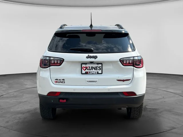 SEMINUEVOS JEEP Compass a Estados en autogozo