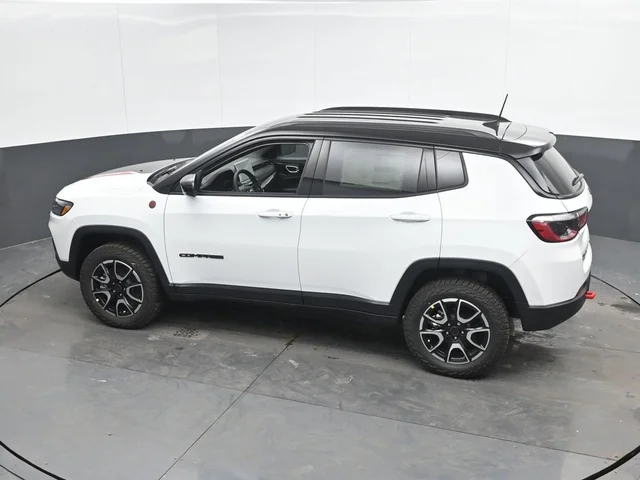 Nuevos JEEP COMPASS à Estados chez autogozo