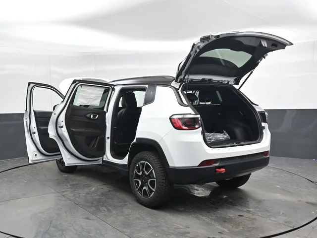 Nuevos JEEP COMPASS à Estados chez autogozo
