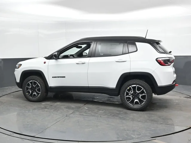 Nuevos JEEP COMPASS à Estados chez autogozo