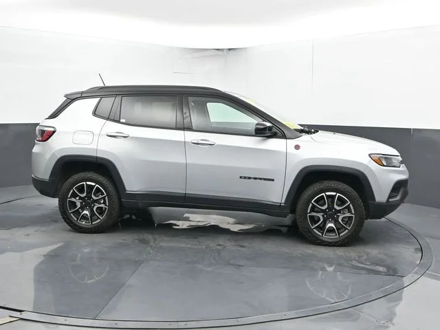 SEMINUEVOS JEEP Compass a Estados en autogozo