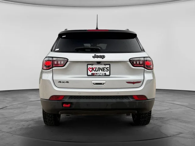SEMINUEVOS JEEP Compass a Estados en autogozo