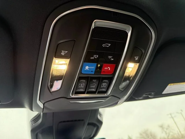 Nuevos JEEP CHEROKEE à Estados chez autogozo
