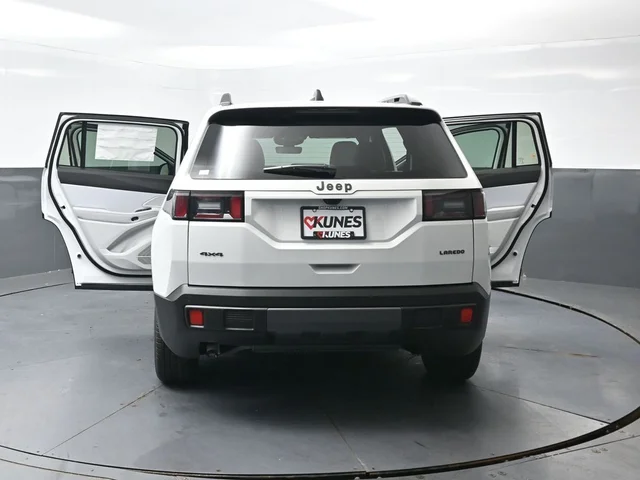Nuevos JEEP CHEROKEE à Estados chez autogozo