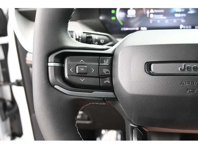 Nuevos JEEP CHEROKEE à Estados chez autogozo