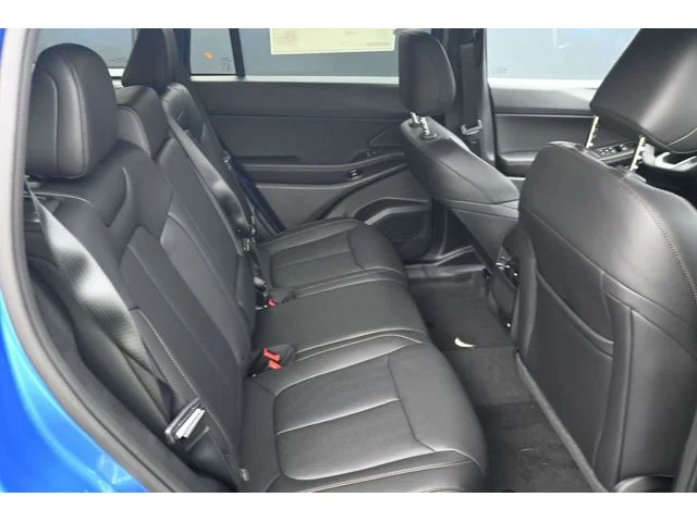 Nuevos JEEP CHEROKEE à Estados chez autogozo