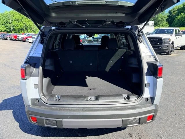 Nuevos JEEP CHEROKEE à Estados chez autogozo