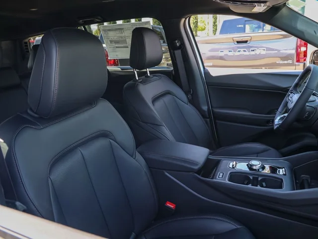 Nuevos JEEP CHEROKEE à Estados chez autogozo